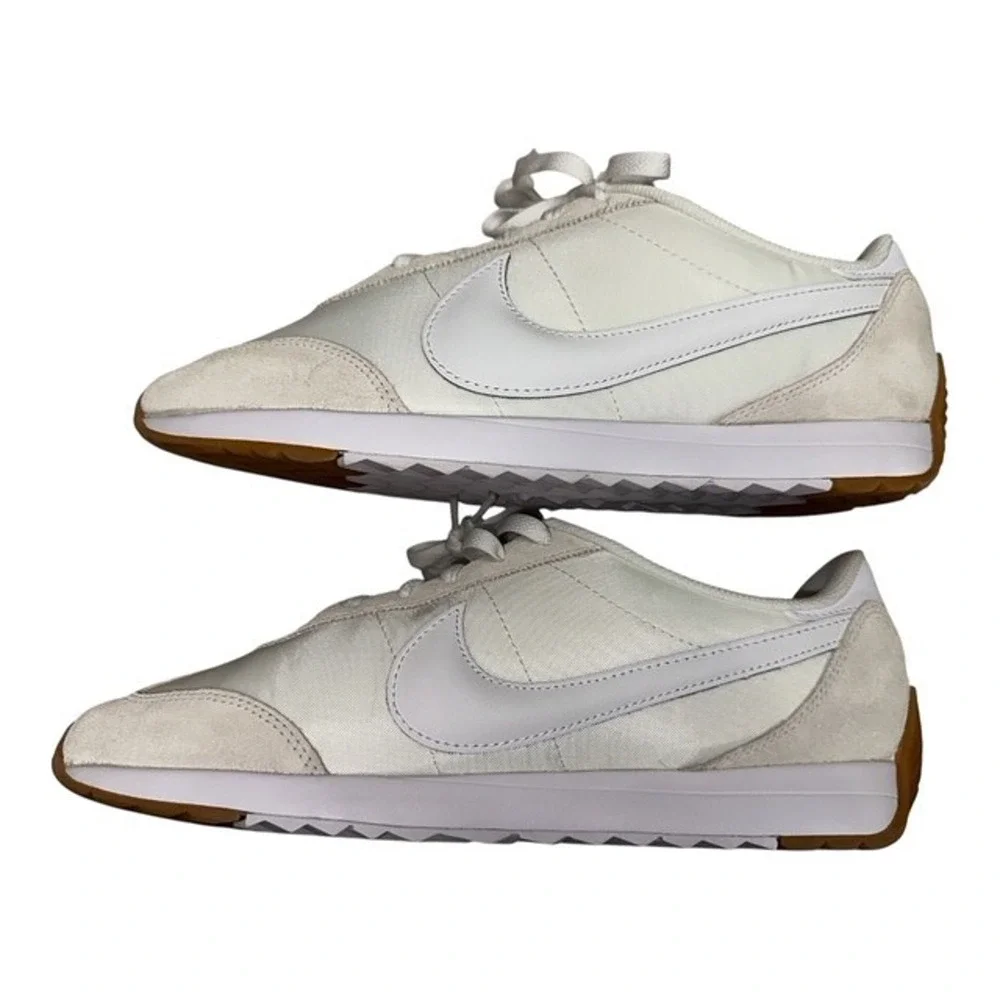 Nike Pacific Womens 11 White Orange Athletic Shoes Sneakers Puff Logo HM4771-103